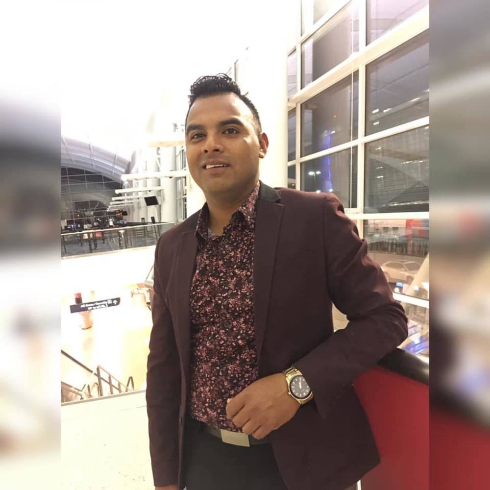 Meet your Posher, Luis